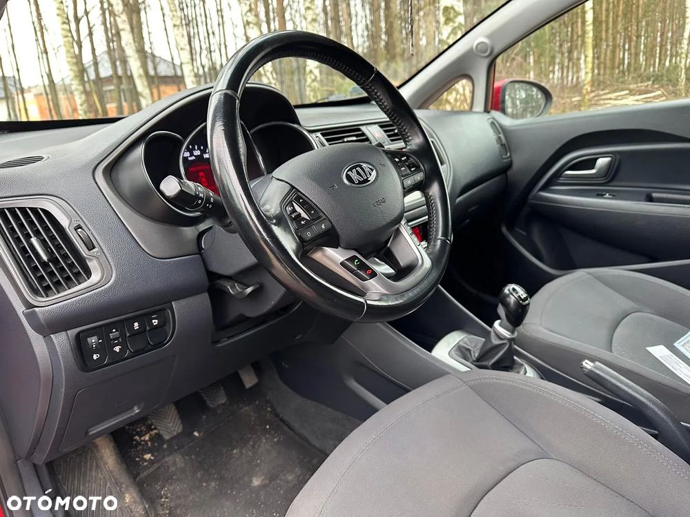 Kia Rio 1.4 crdi Business Line - 10