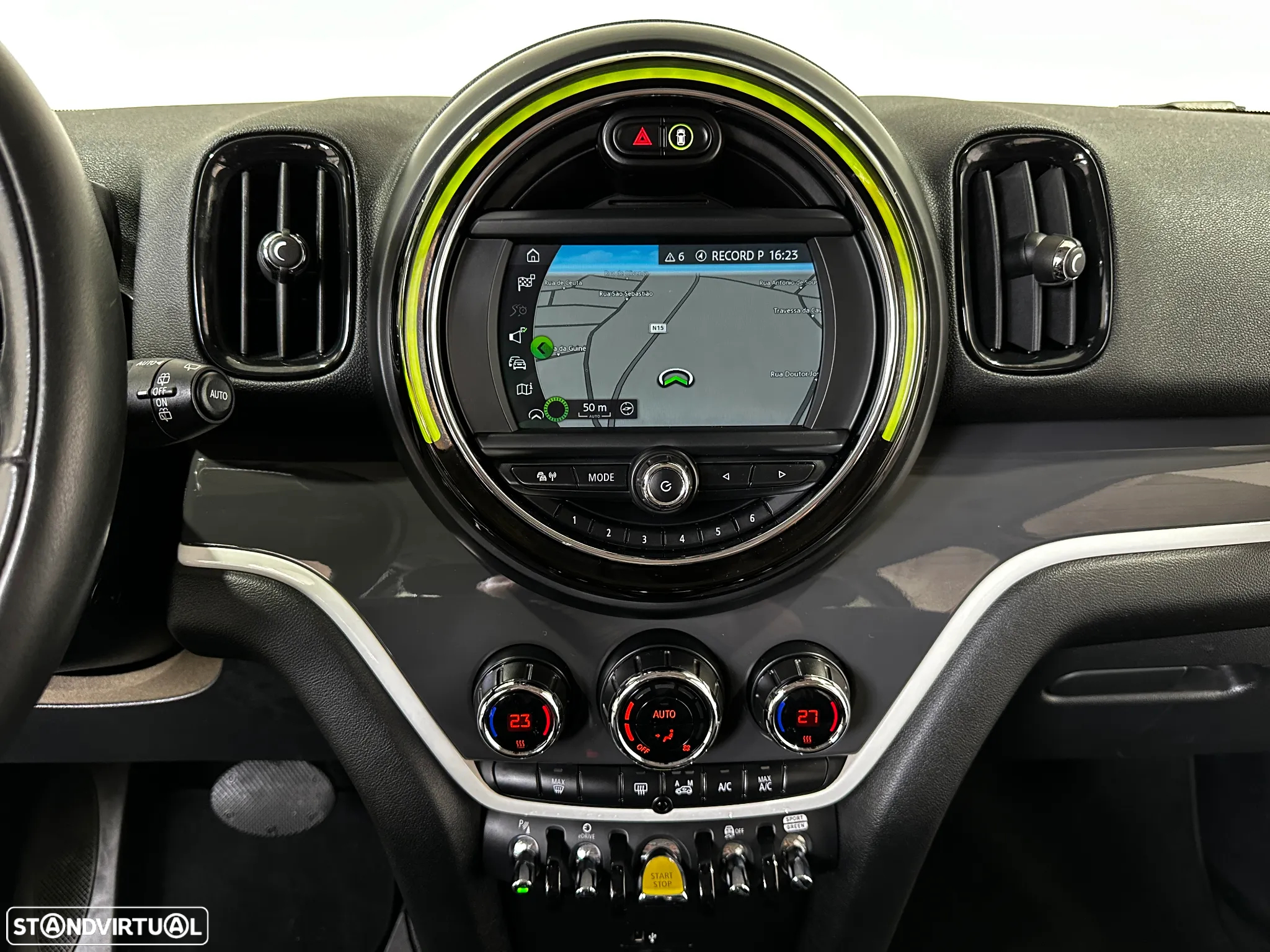 MINI Countryman Cooper SE ALL4 Auto - 27