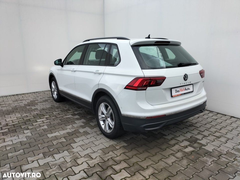 Volkswagen Tiguan - 3