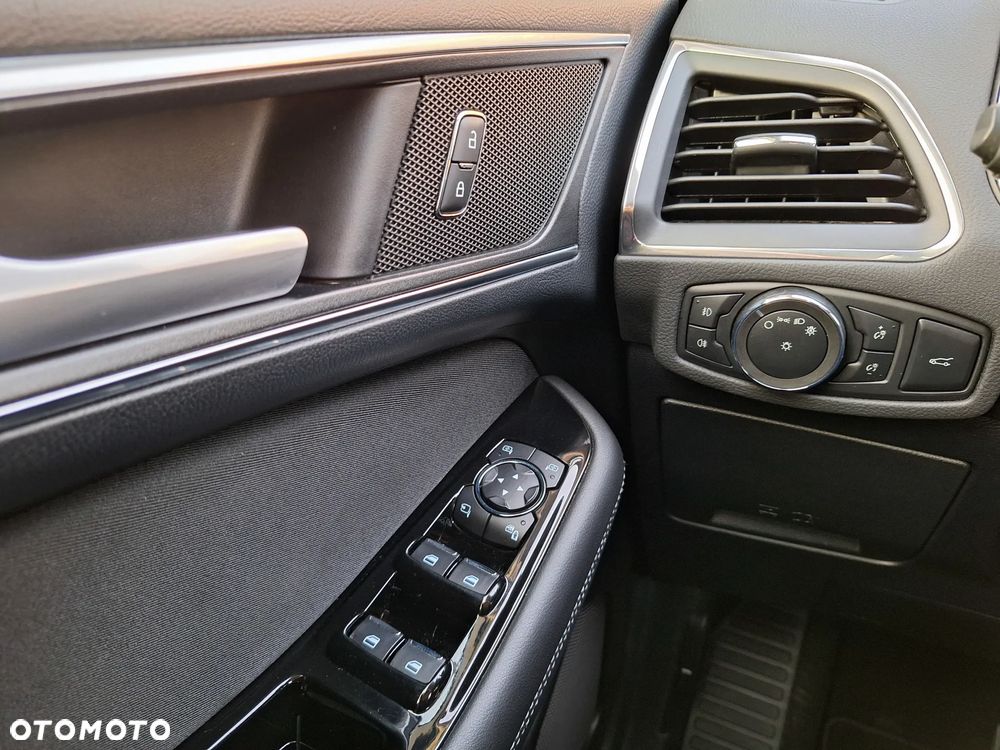 Ford S-Max 2.0 EcoBlue Titanium - 31