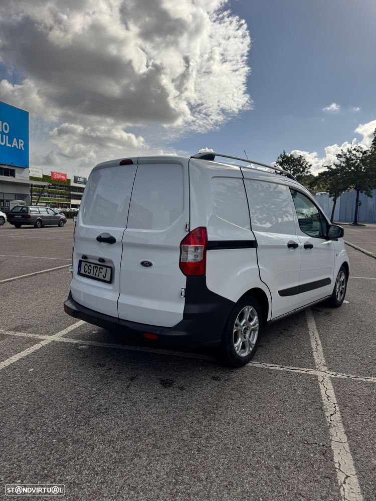 Ford Transit Courier - 5