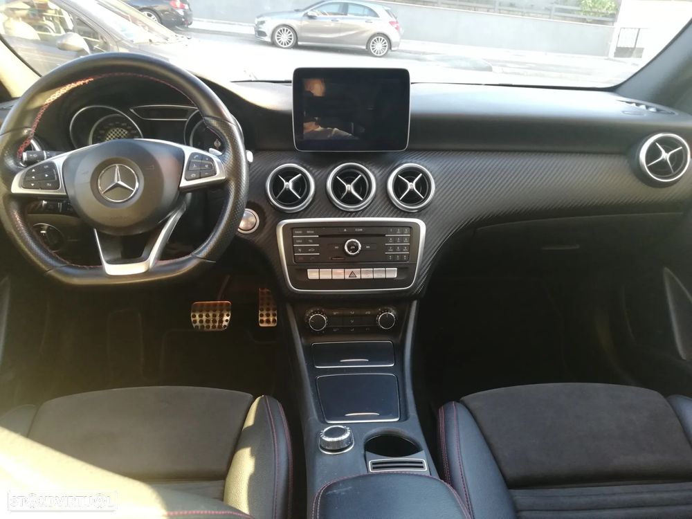 Mercedes-Benz A 200 d 4Matic 7G-DCT AMG Line - 9
