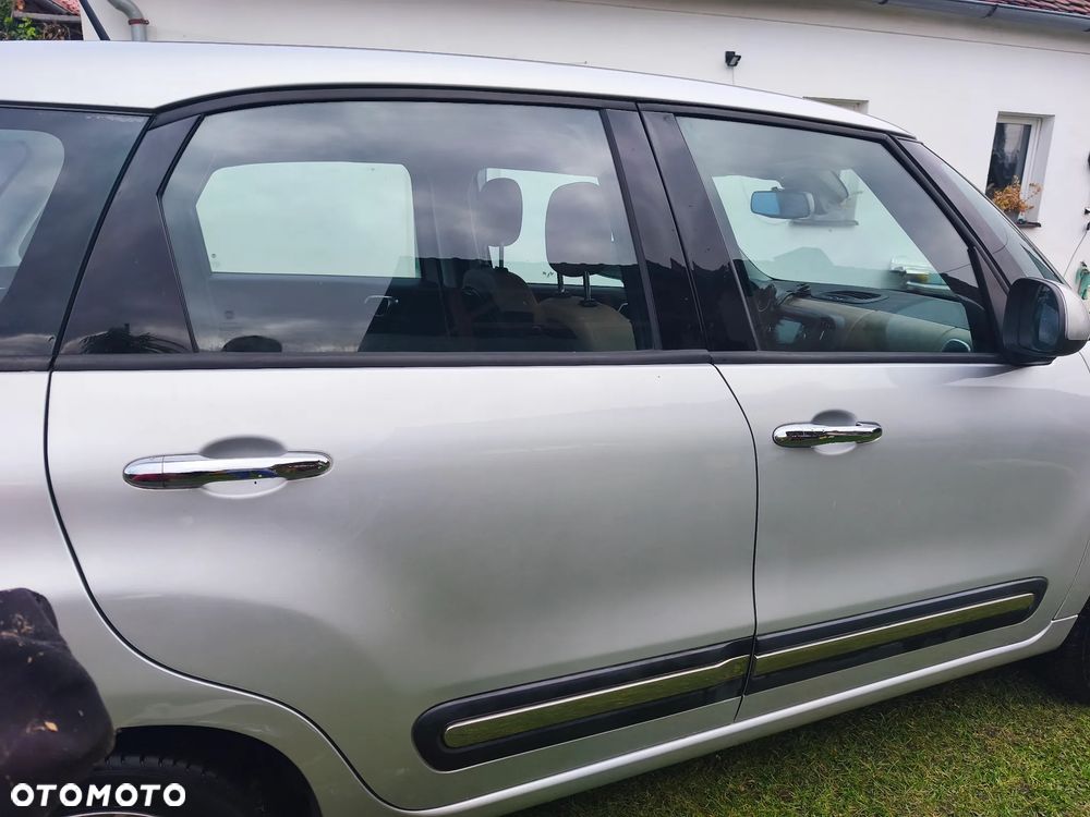 Fiat 500L 2012 photo 4