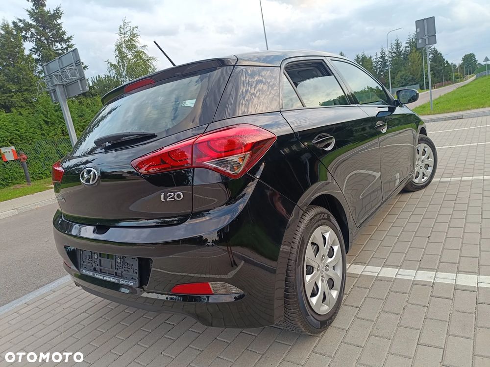 Hyundai i20 blue 1.2 Classic - 13
