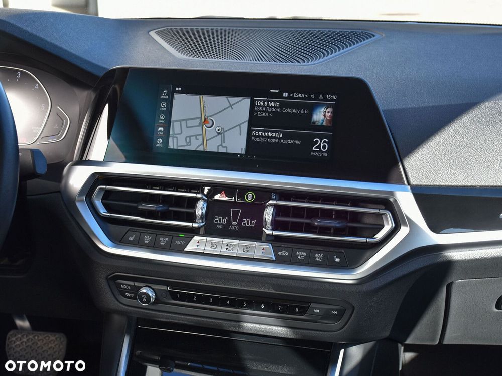 BMW Seria 3 318d Sport Line - 29