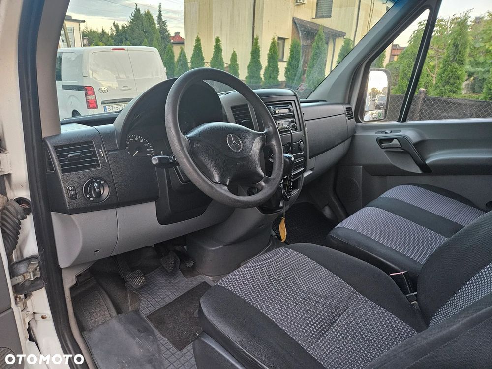 Mercedes-Benz Sprinter - 5