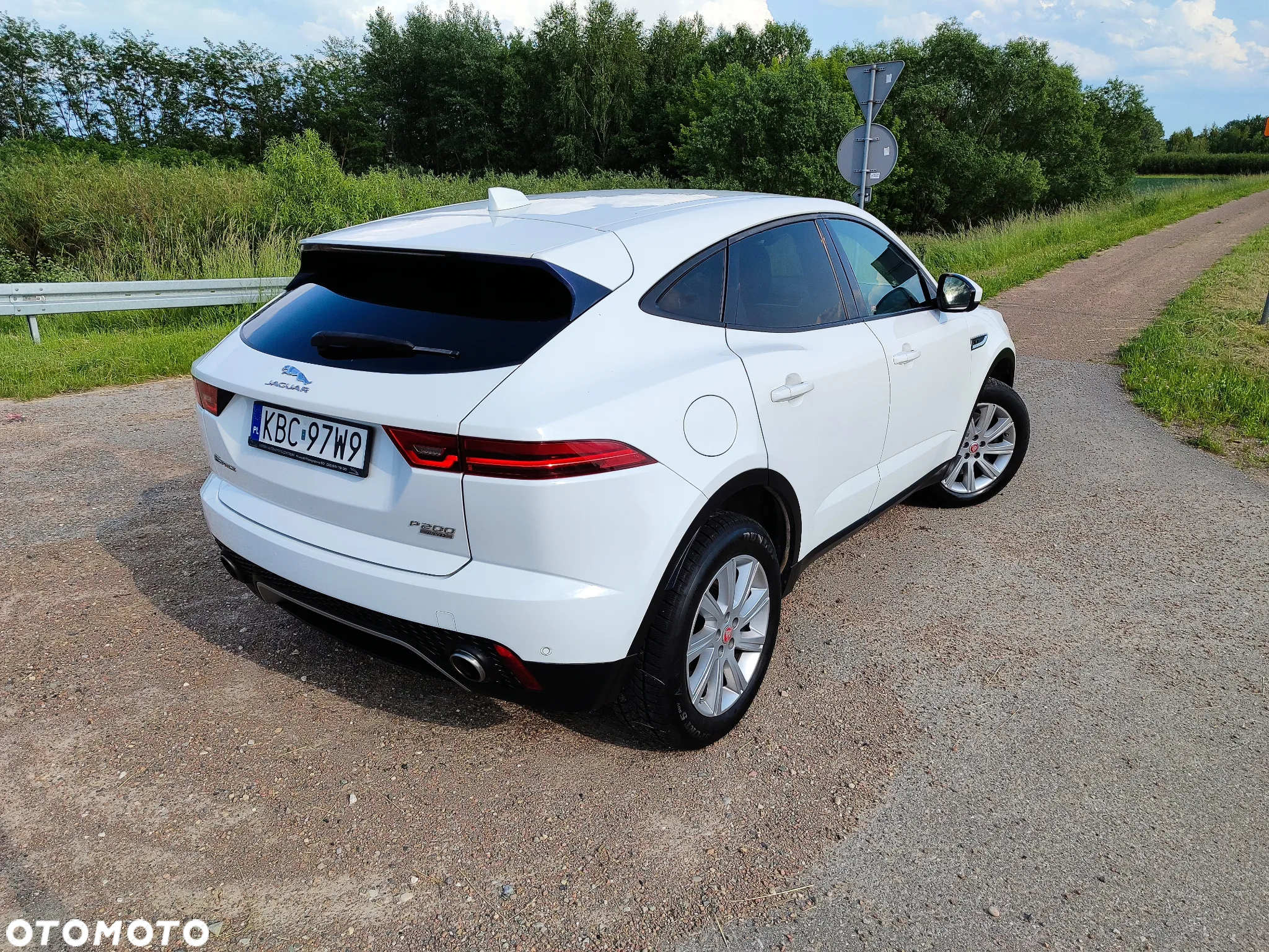 Jaguar E-Pace 2.0 i4P AWD - 8