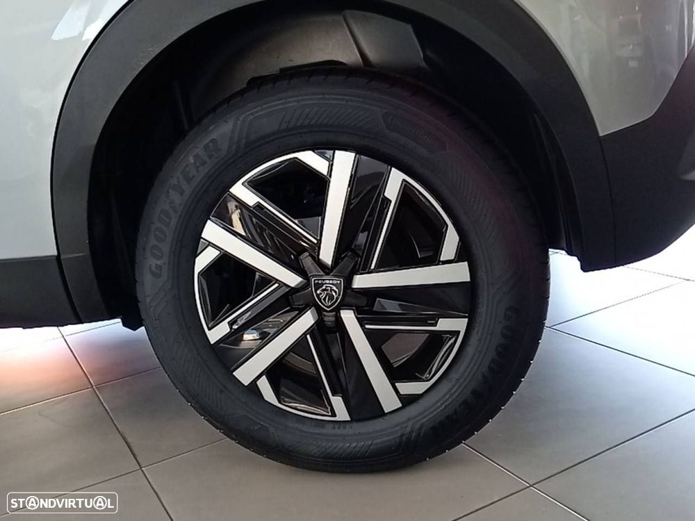 Peugeot 2008 - 12