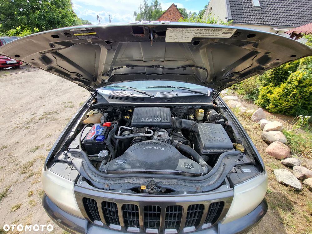 Jeep Grand Cherokee - 15
