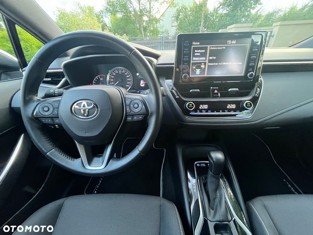 Toyota Corolla 1.8 Hybrid Comfort - 32