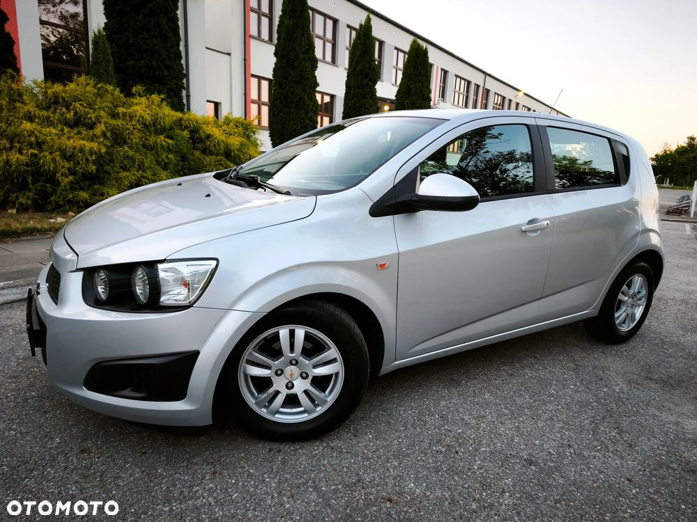 Chevrolet Aveo 1.4 16V LT - 2