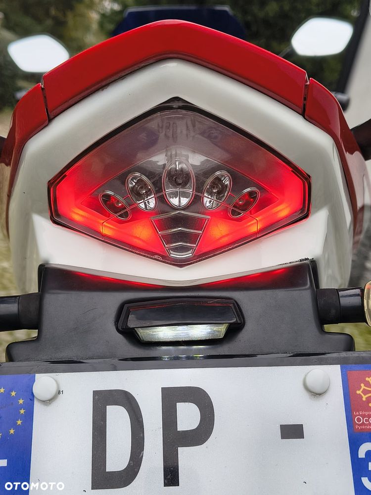 Honda CBR - 33