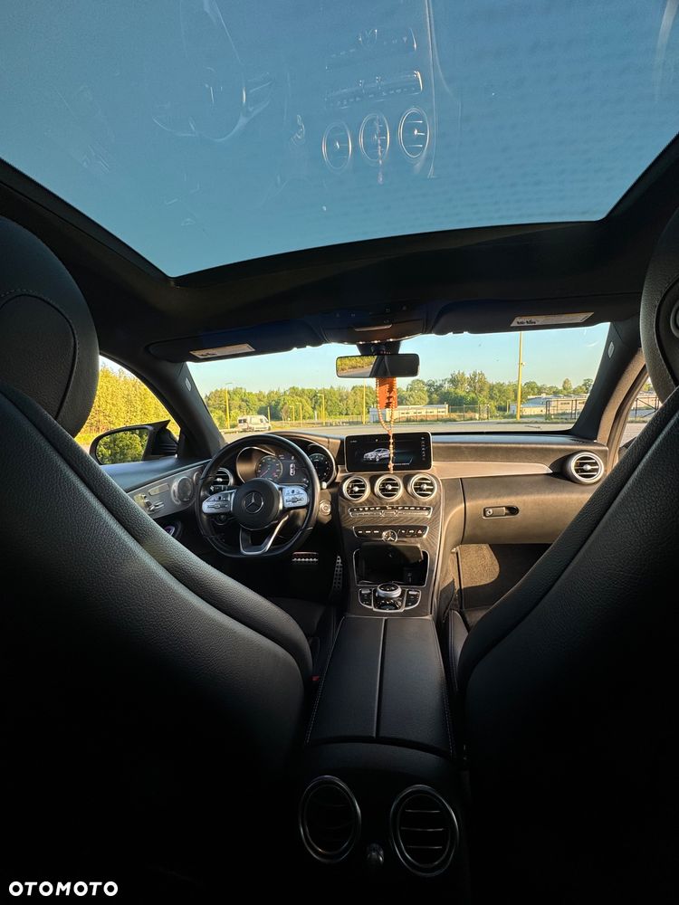 Mercedes-Benz Klasa C 300 9G-TRONIC - 10