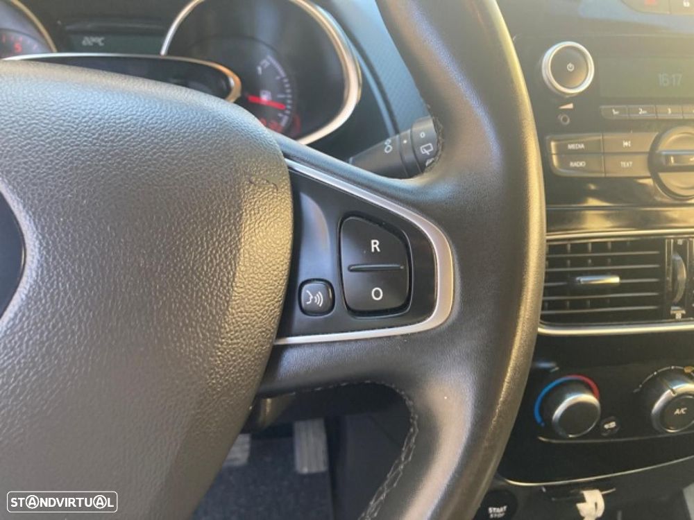 Renault Clio Energy dCi 90 Start & Stop LIMITED 2018 - 12