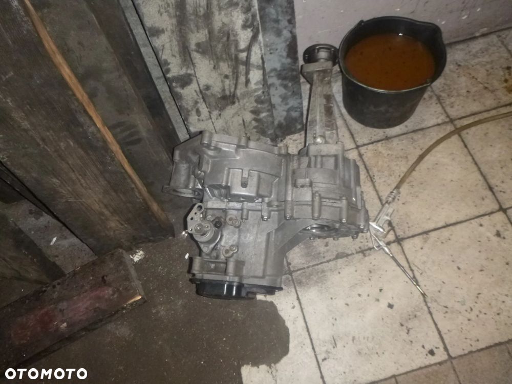 SKRZYNIA BIEGÓW VW T4 1.9D TD 2.4D  CRL PO REGENERACJI - 4