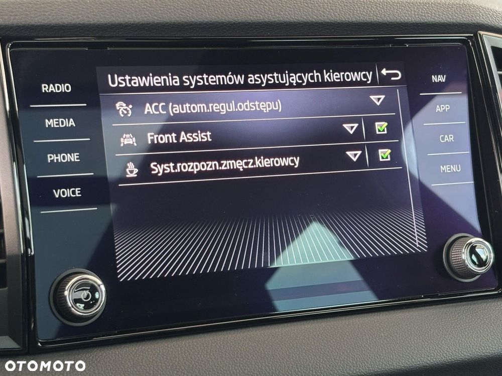 Skoda Karoq 1.5 TSI ACT Sportline DSG - 38