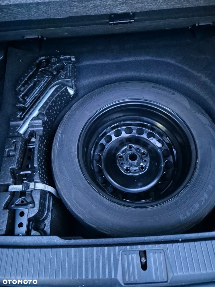 Volkswagen Passat 1.6 TDI BMT Trendline - 8