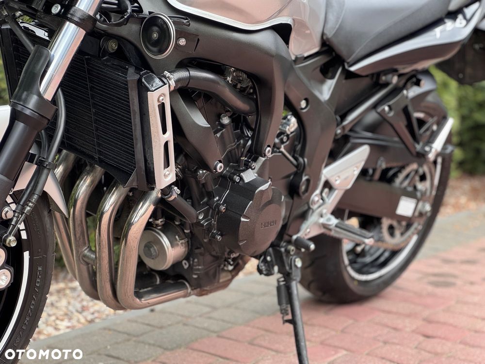 Yamaha FZ6 - 17