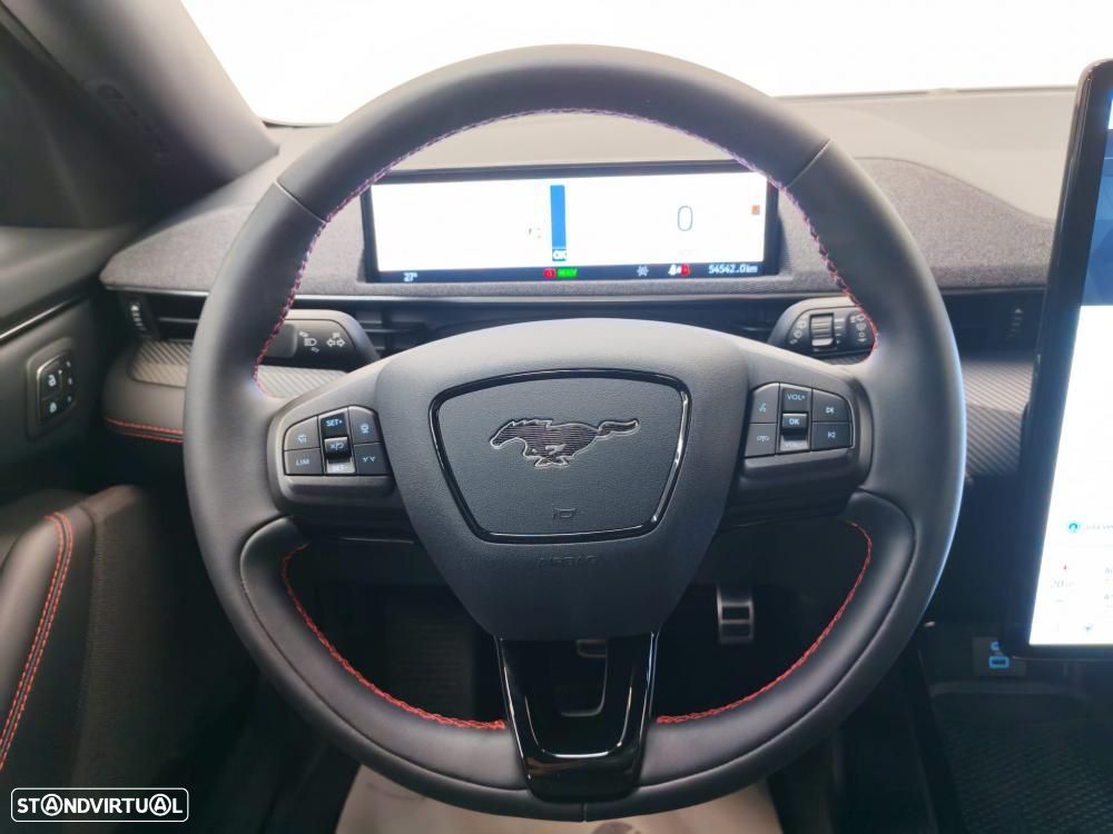 Ford Mustang Mach-E AWD PREMIUM - 22