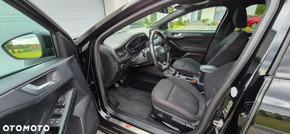Ford Focus 2.0 EcoBlue STart-Stopp-System ST-LINE - 28