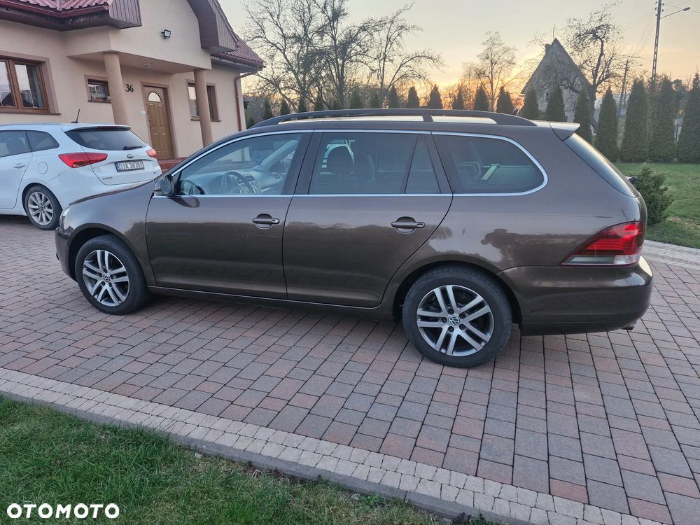 Volkswagen Golf 2.0 TDI DPF Comfortline - 8