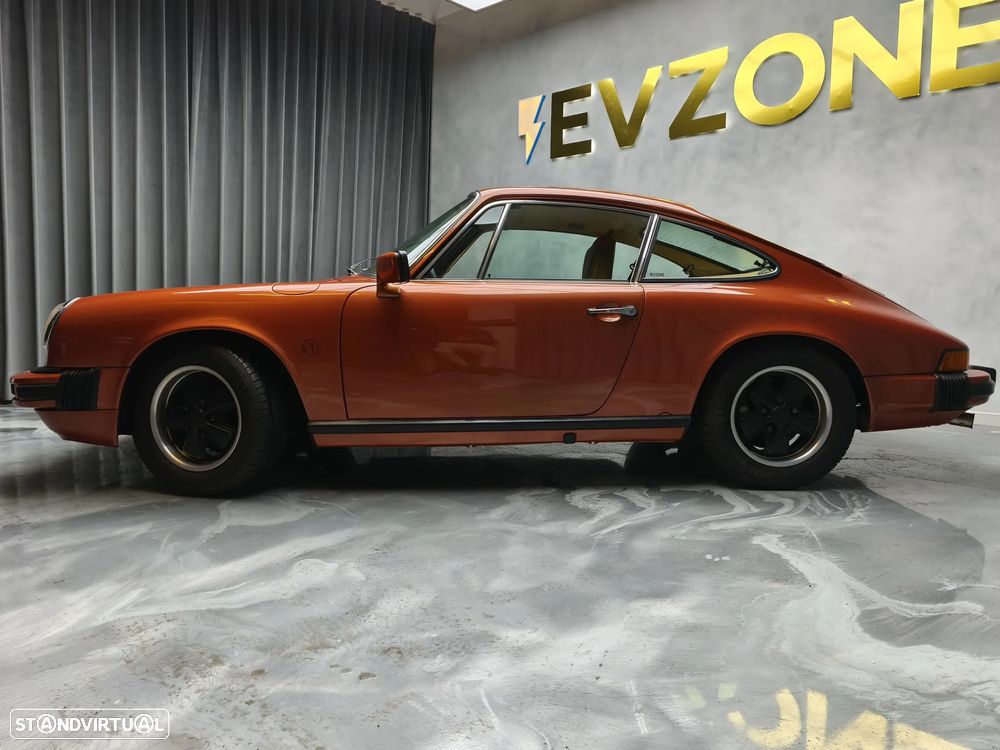Porsche 911 Série G - 4