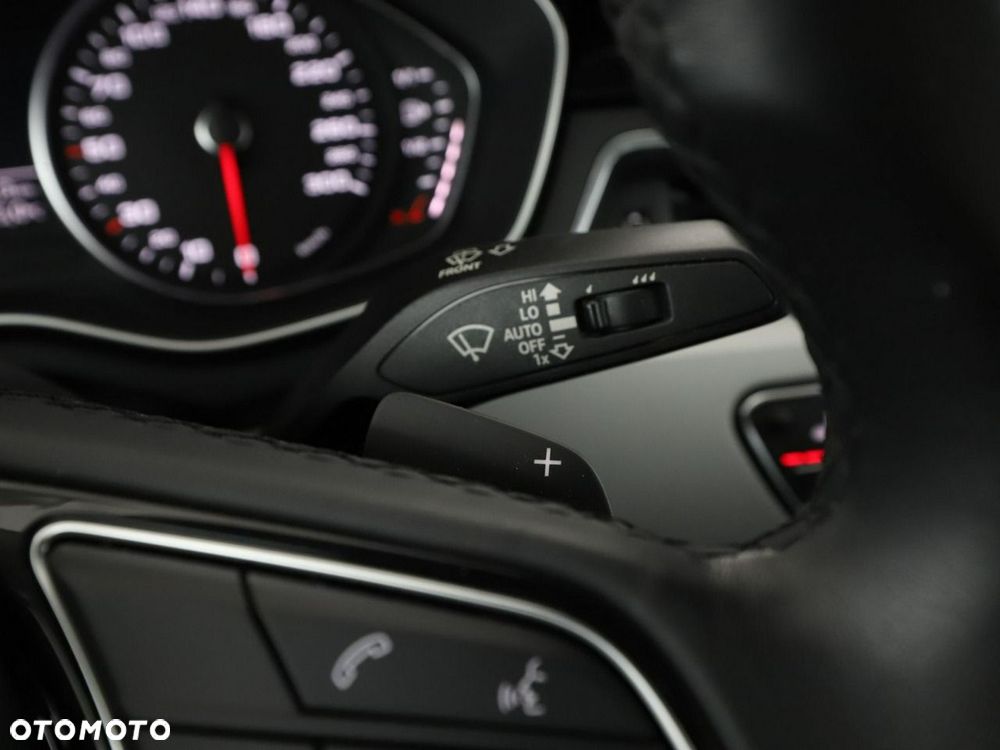 Audi A4 Limousine 35 TFSI mHEV S tronic - 33