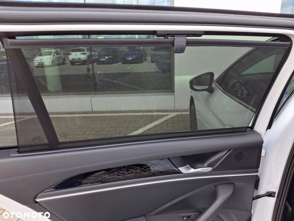 Volkswagen Passat Variant 1.5 TSI EVO Elegance DSG - 16