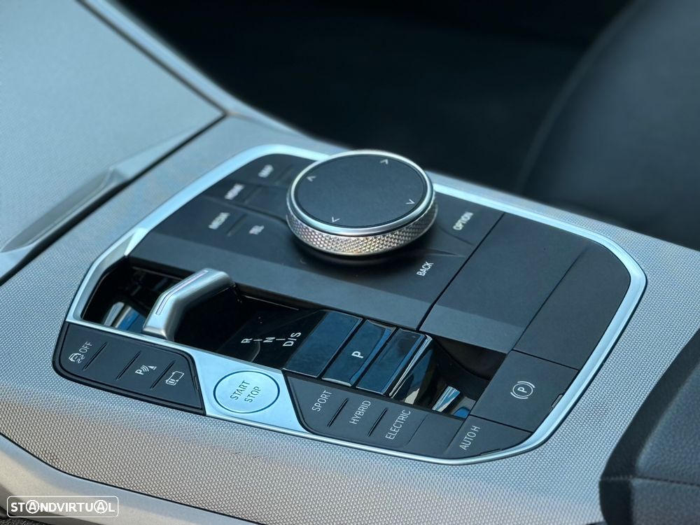 BMW 320 e Corporate Edition Auto - 17