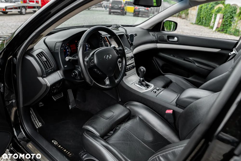 Infiniti G G37 S - 17