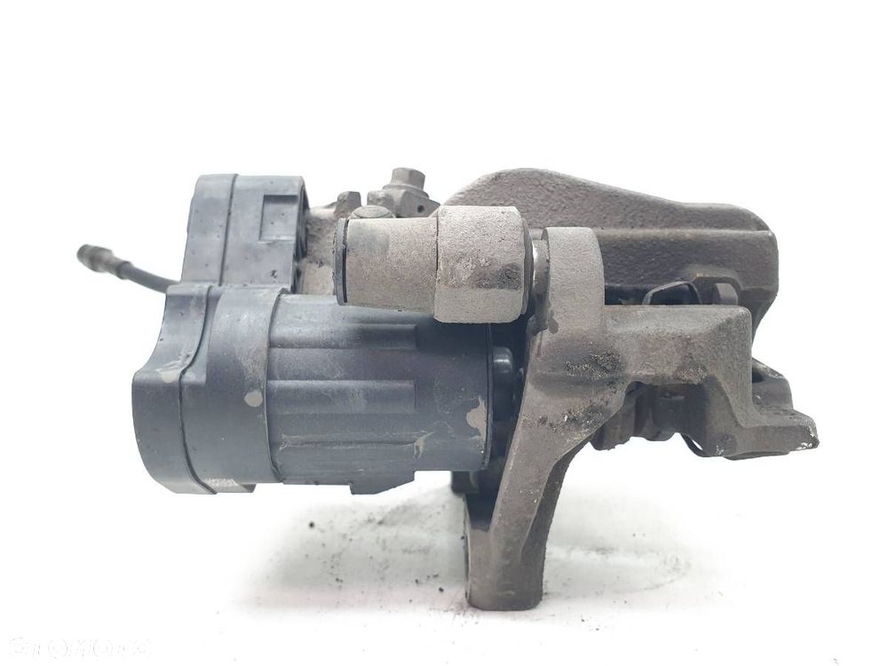 ZACISK HAMULCOWY TYŁ TYLNY PRAWY JARZMO SKODA OCTAVIA IV 2.0 TDI 5R3615406A - 7