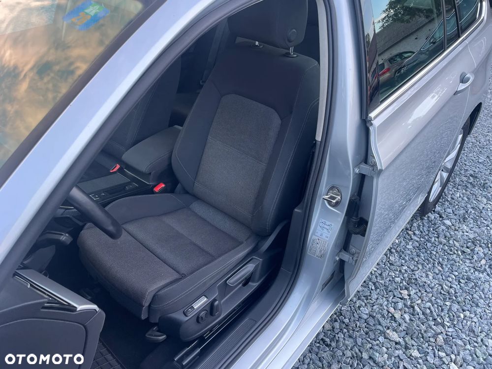 Volkswagen Passat 2.0 TDI SCR DSG Comfortline - 14