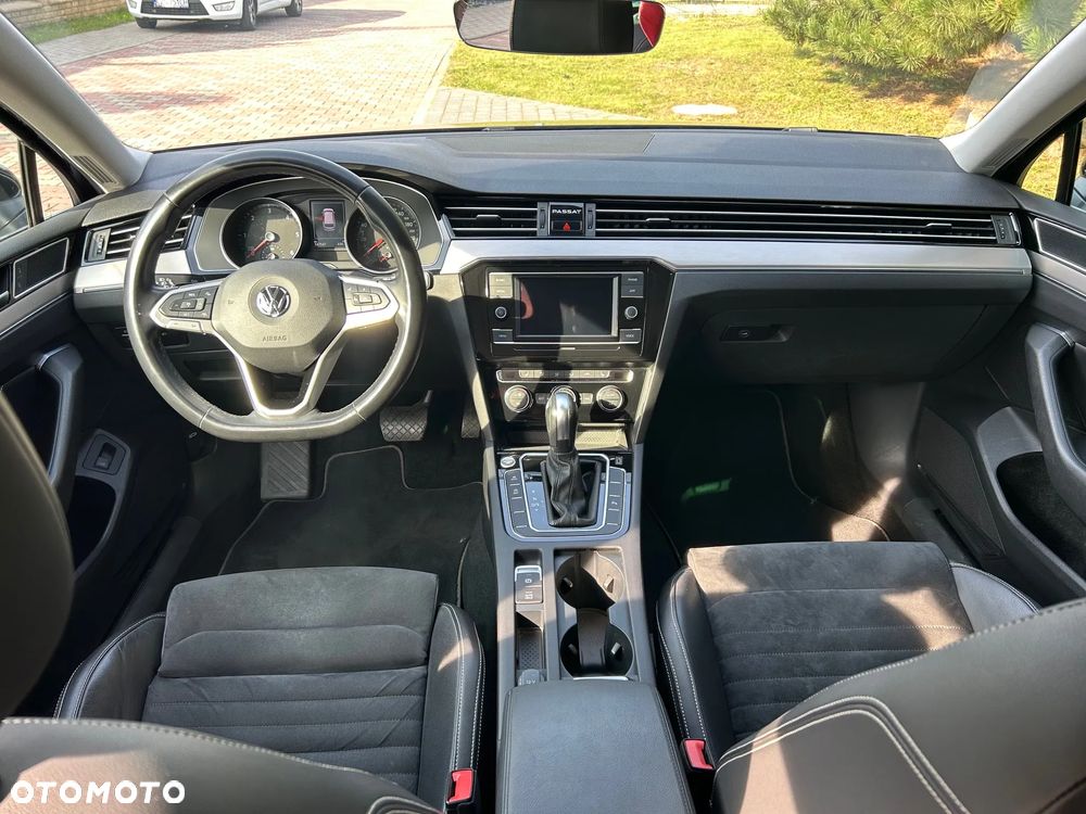 Volkswagen Passat 2.0 TDI Elegance DSG - 12