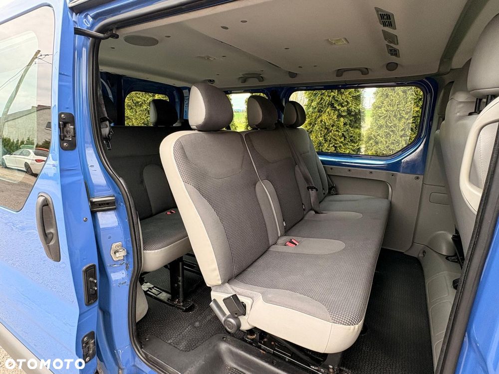 Opel Vivaro - 11