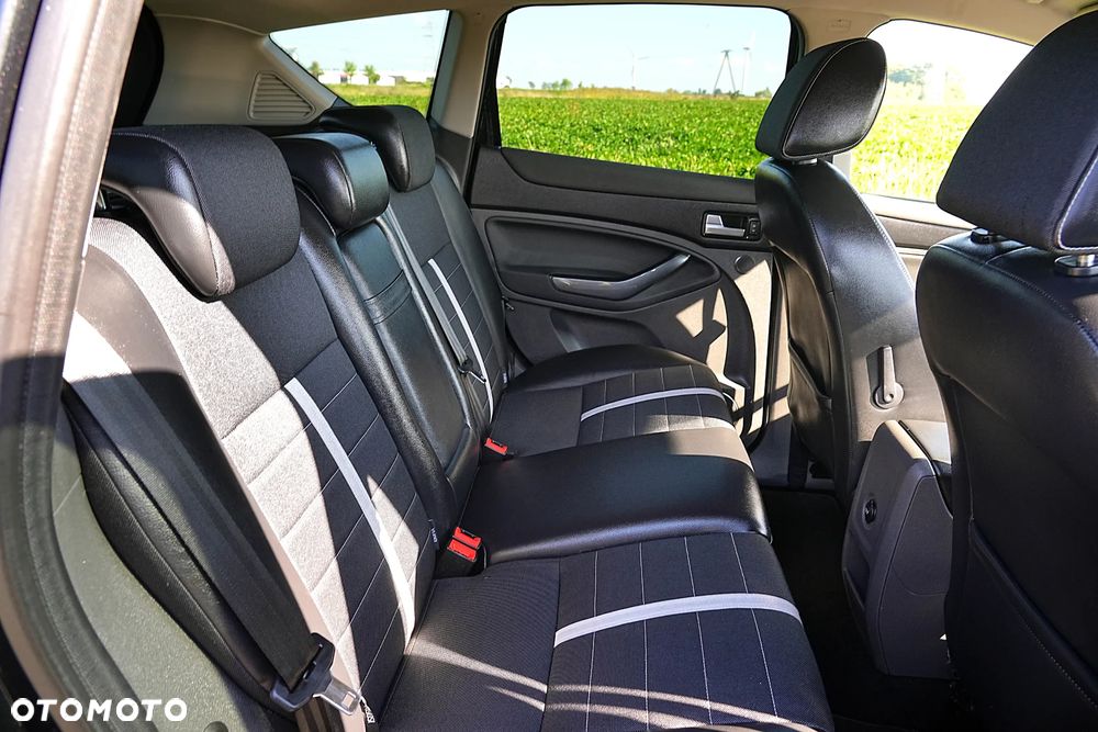 Ford Kuga 2.0 TDCi 4x4 Titanium - 20