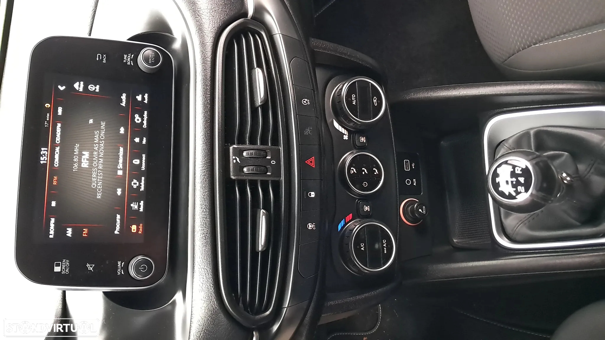 Fiat Tipo Station Wagon 1.3 M-Jet Lounge - 25