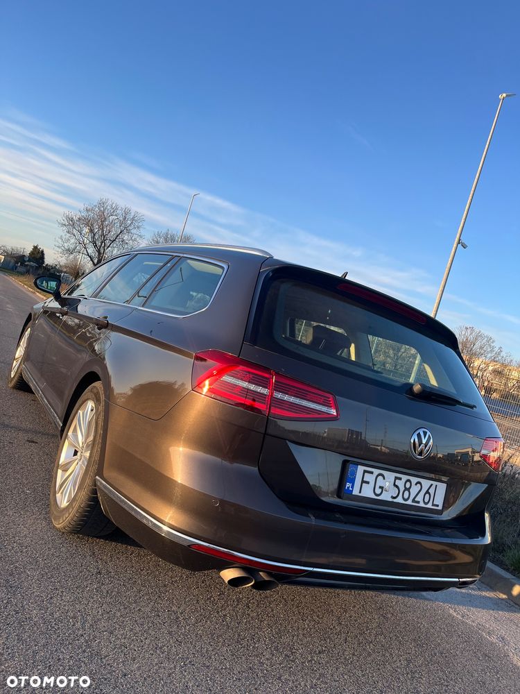 Volkswagen Passat - 10