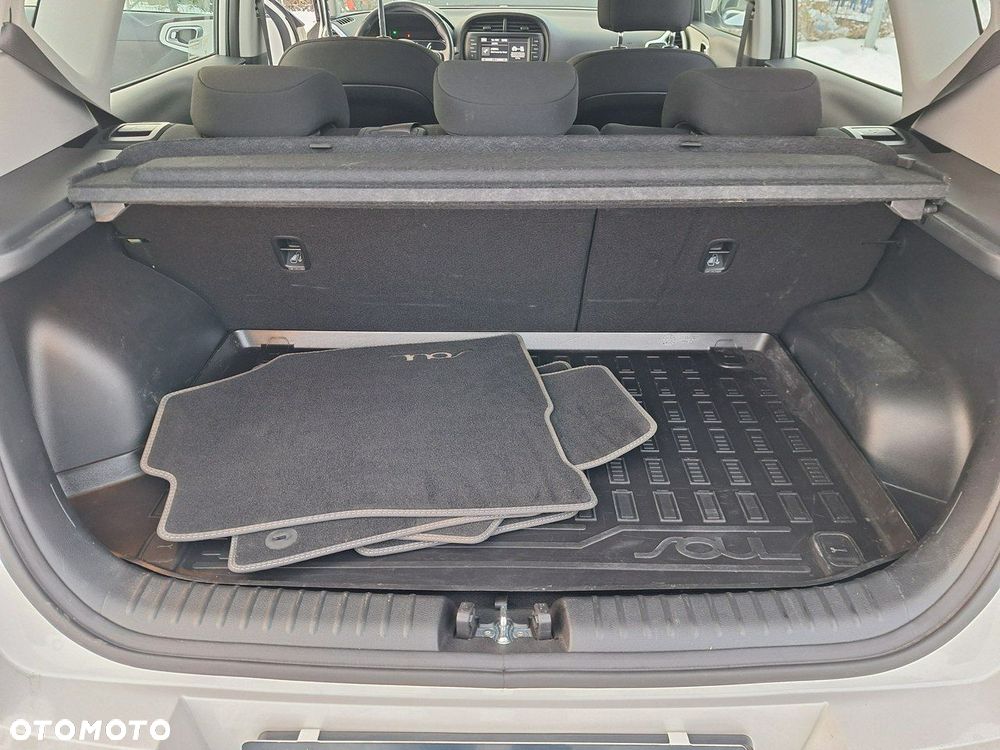 Kia Soul 64kWh M - 34