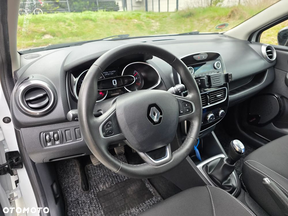 Renault Clio - 14