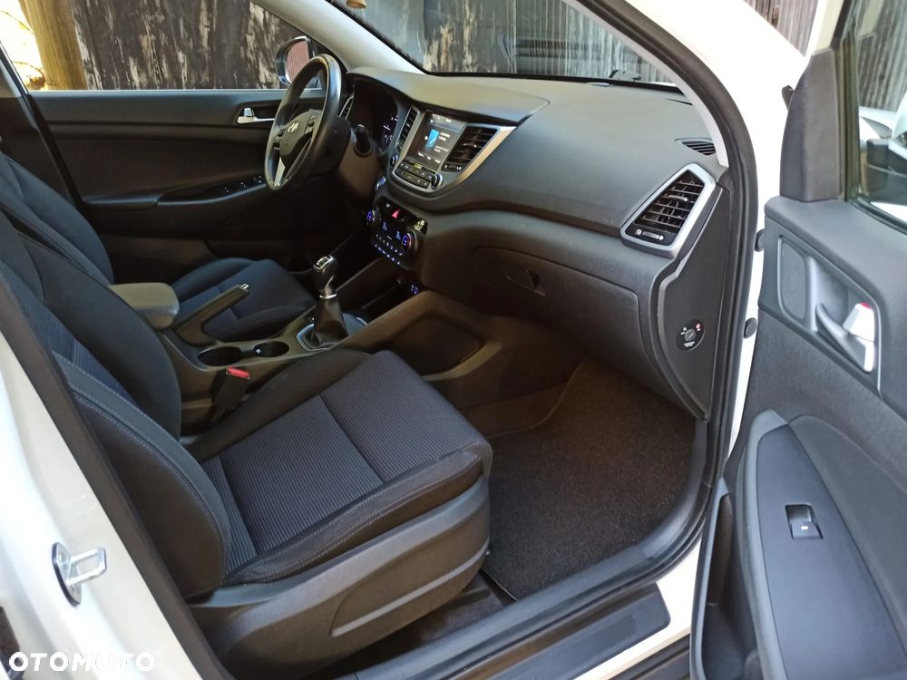 Hyundai Tucson blue 1.7 CRDi 2WD Advantage - 8