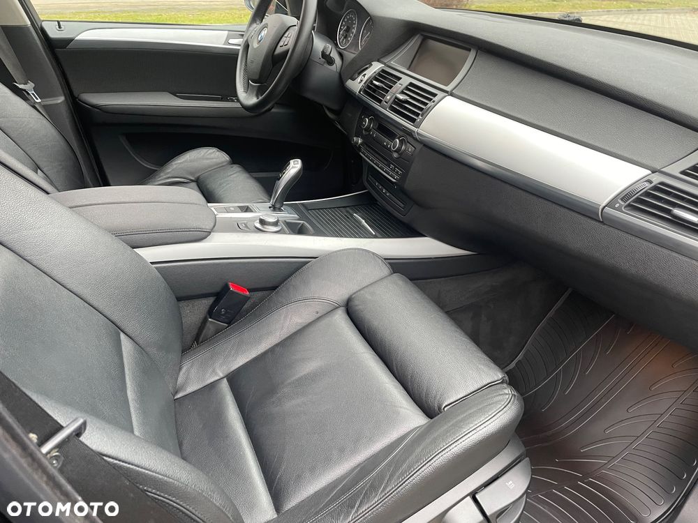 BMW X5 xDrive30d - 27