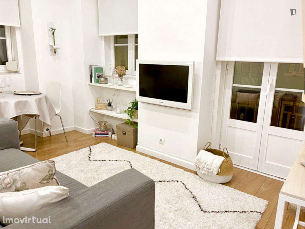 Apartamento com 2 quartos - localizado em Linda-a-Velha Lisbon - Grande imagem: 3/17