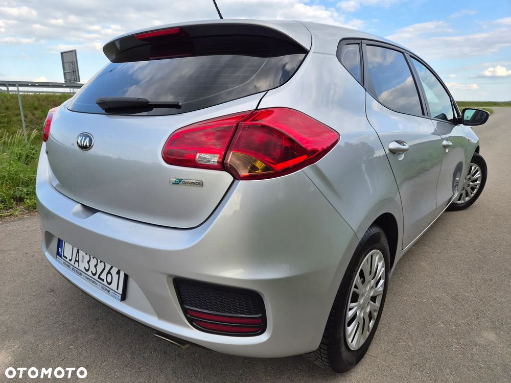 Kia Ceed 1.6 CRDi L - 6