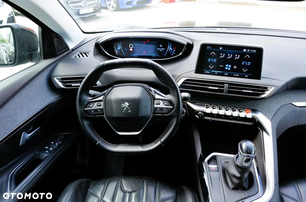 Peugeot 5008 1.5 BlueHDi Allure Pack S&S - 22