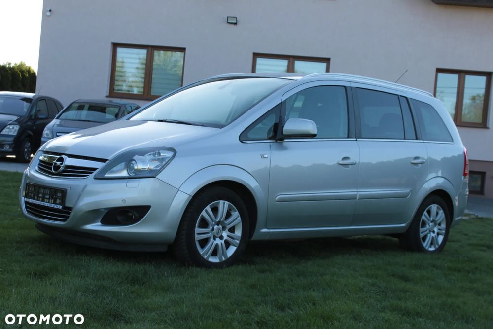 Opel Zafira - 1