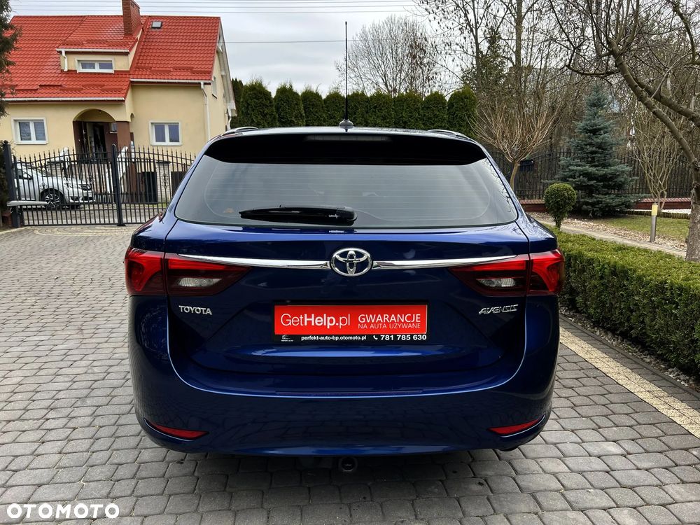 Toyota Avensis 1.6 Business Edition - 11