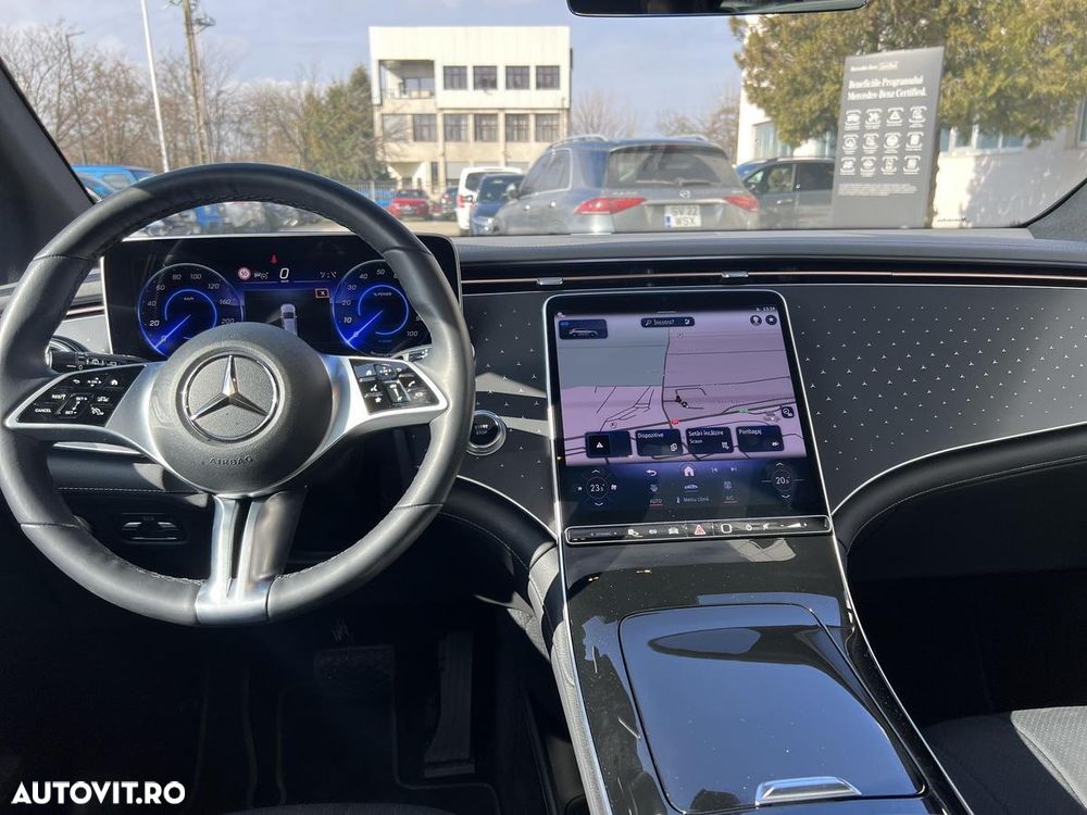 Mercedes-Benz EQE 350 4MATIC - 12