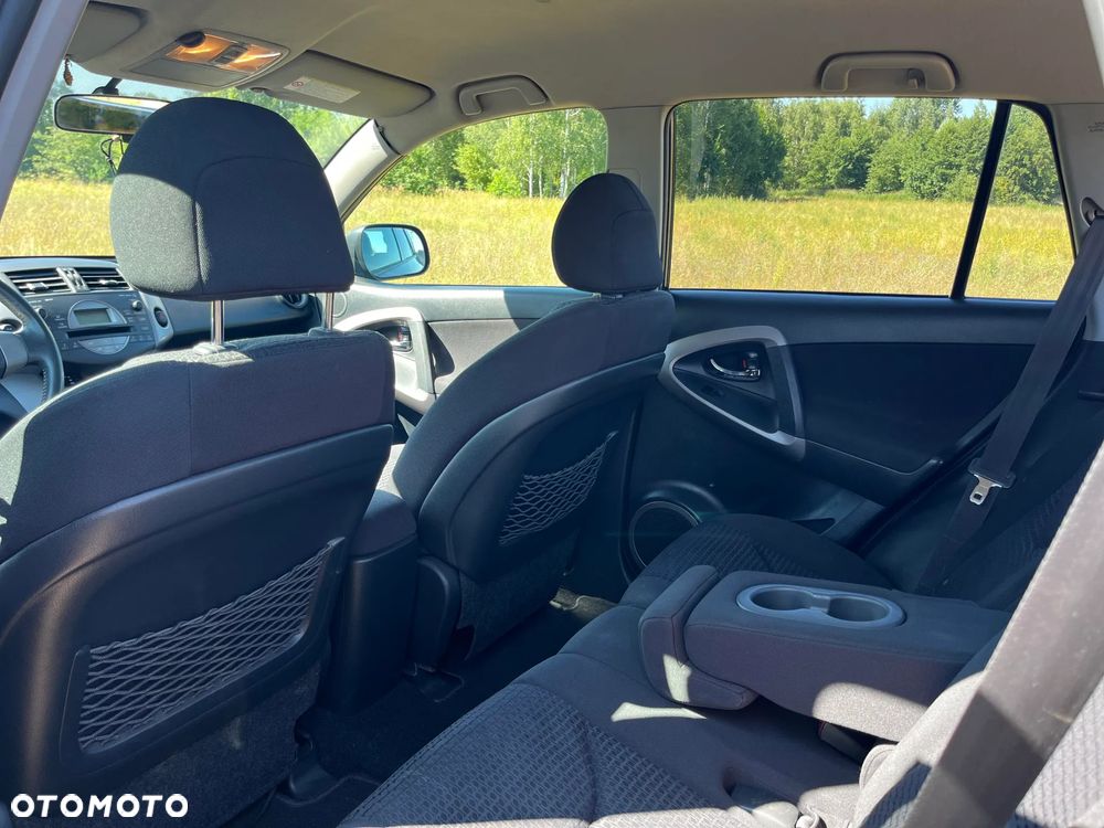 Toyota RAV4 - 19