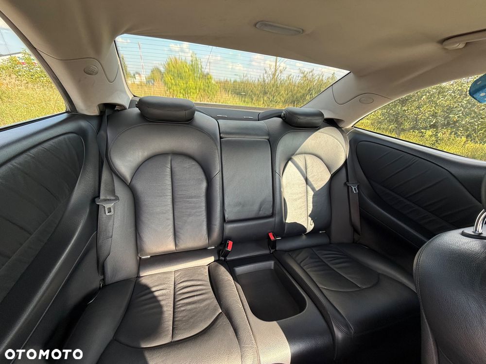 Mercedes-Benz CLK 350 Avantgarde - 18