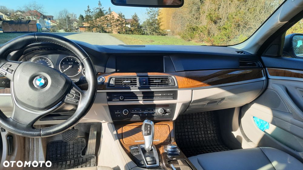 BMW Seria 5 535i - 9
